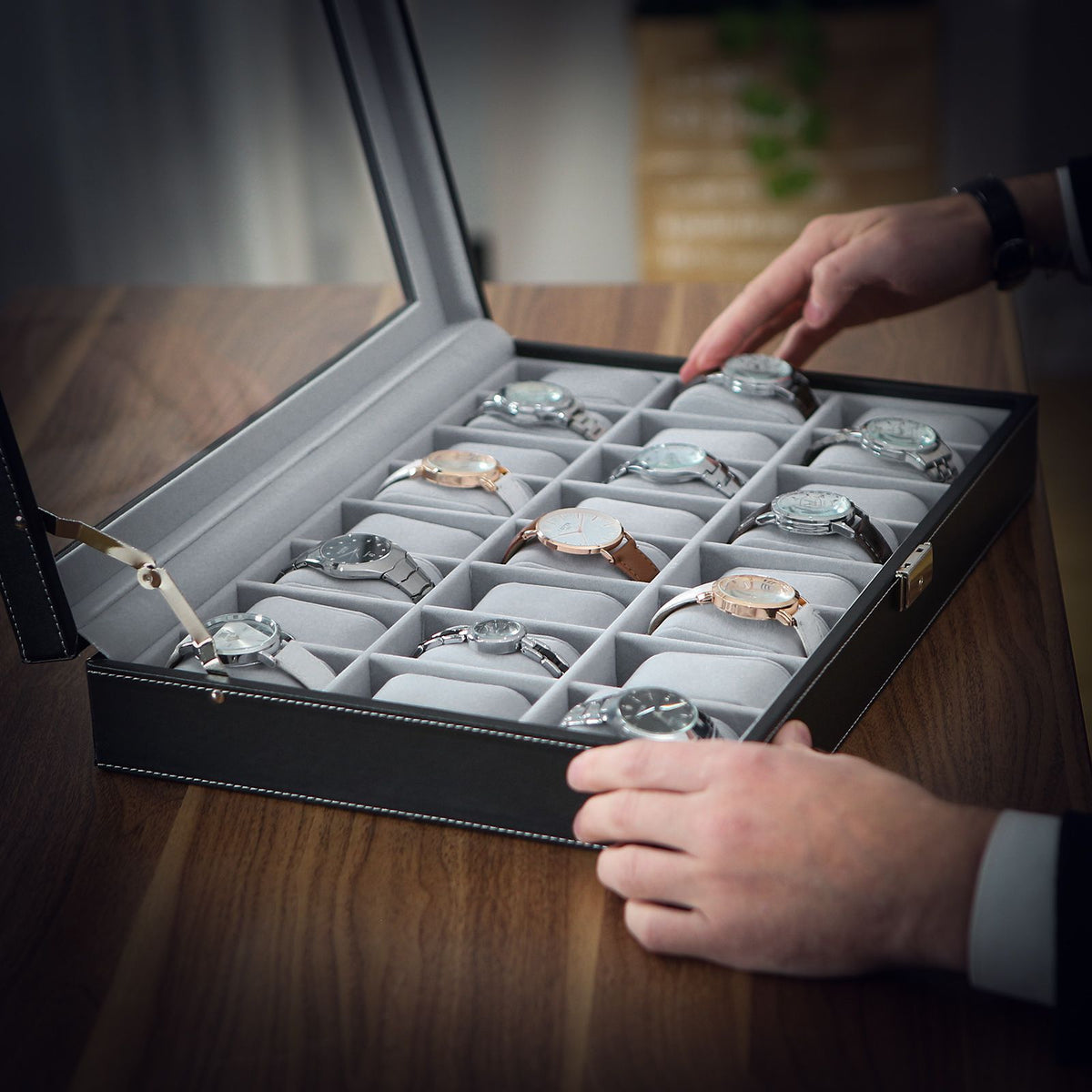 24-Slot Lockable Watch Storage Box with Glass Lid