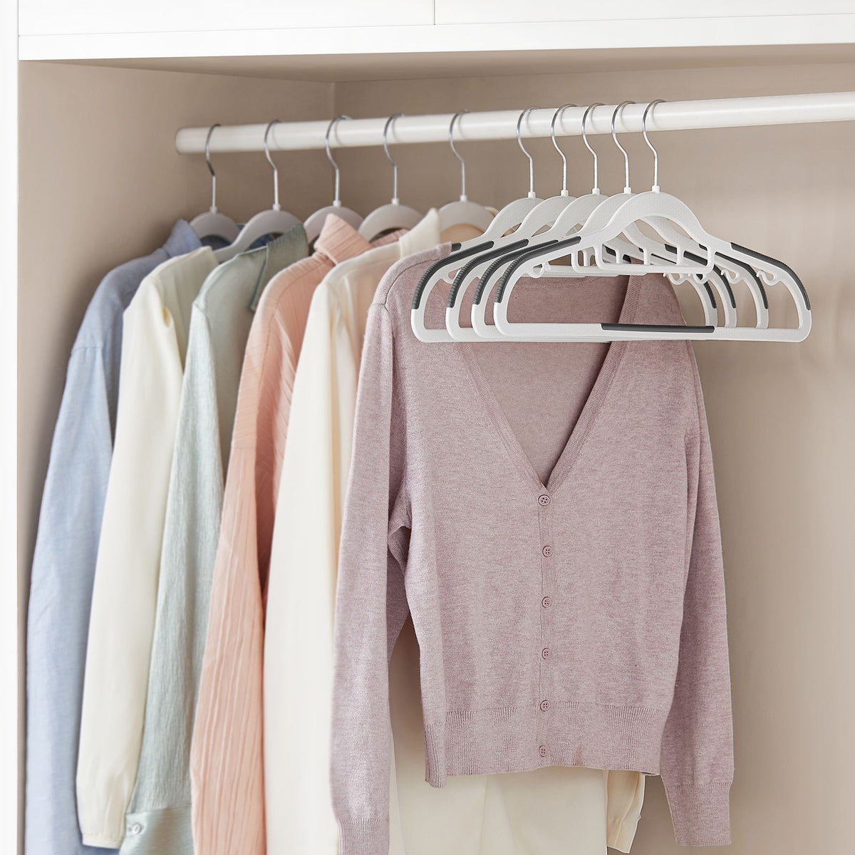 50 Pack Heavy-Duty Plastic Hangers - White, Dark Gray, Silver