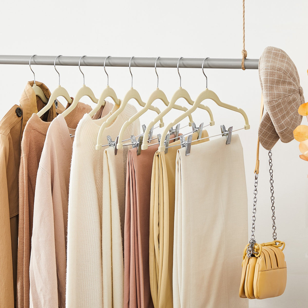 Velvet Pants Hangers - Adjustable Clips - 20-Pack