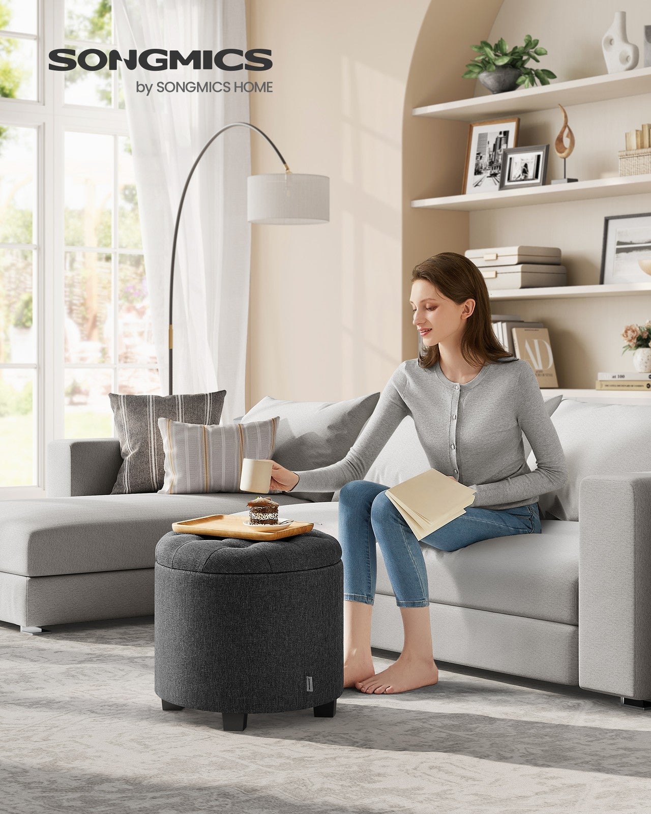 Round Ottoman with Legs