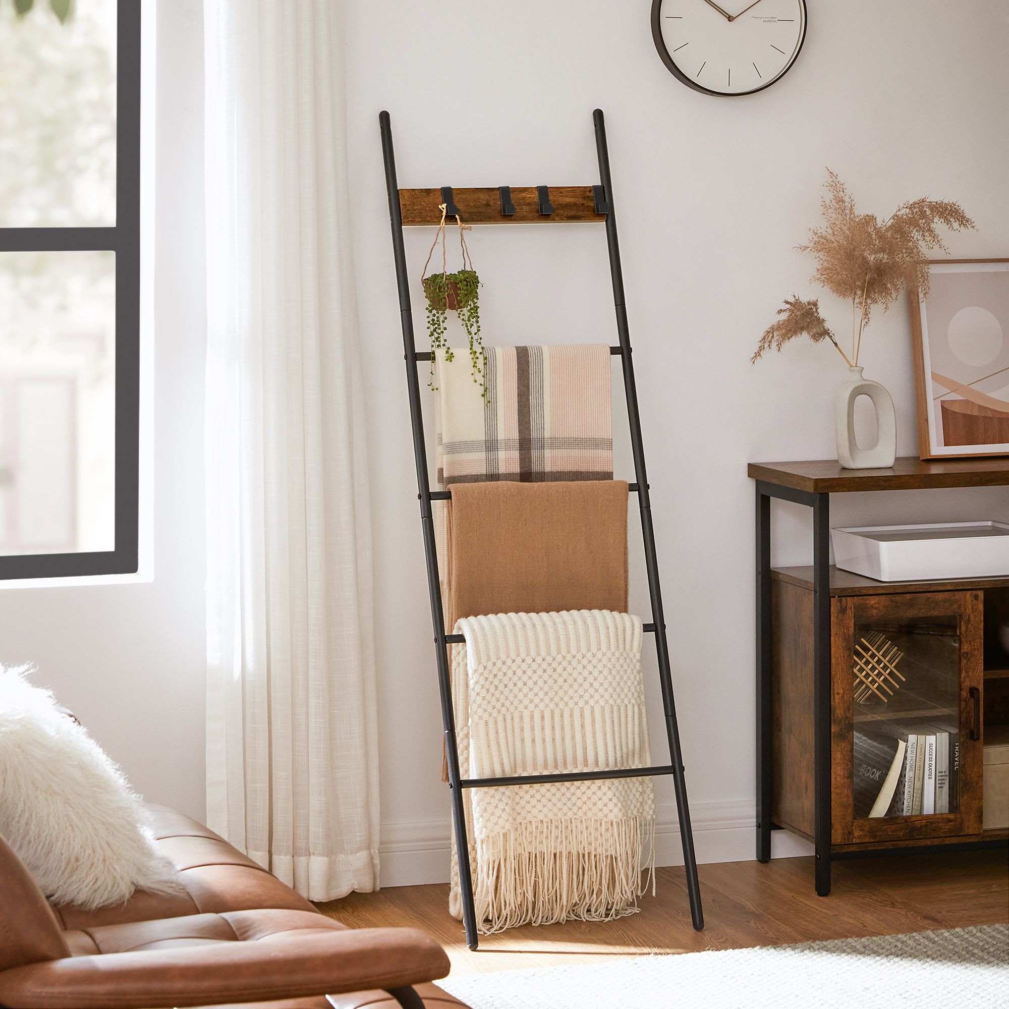 5-Tier Blanket Ladder Shelf
