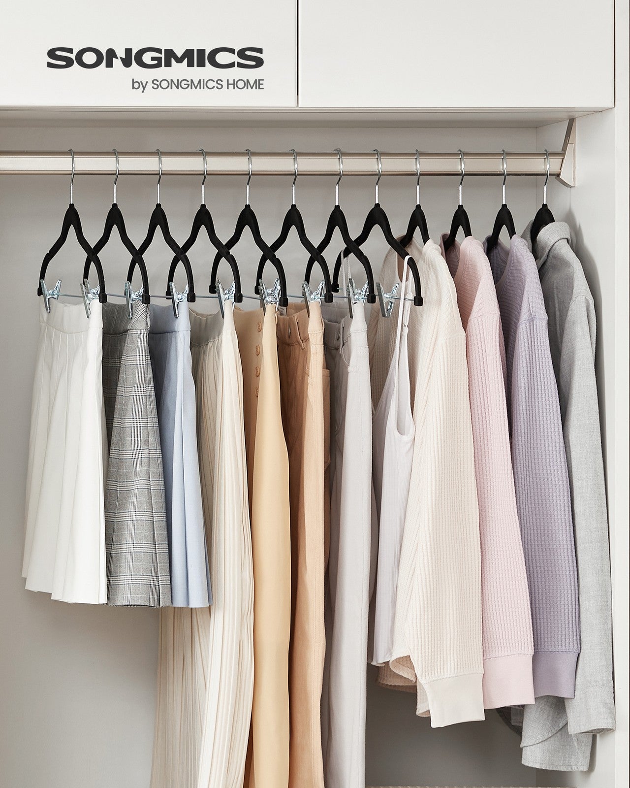 20-Pack Velvet Pants Hangers with Adjustable Clips - Black