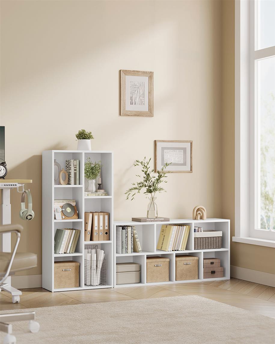 Bookshelf with 7 Compartments