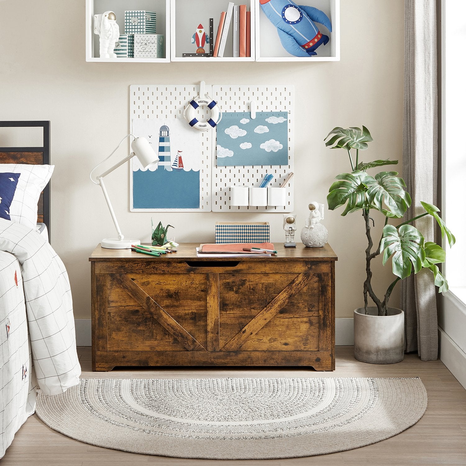 Storage Trunk with 2 Safety Hinges - Rustic Brown